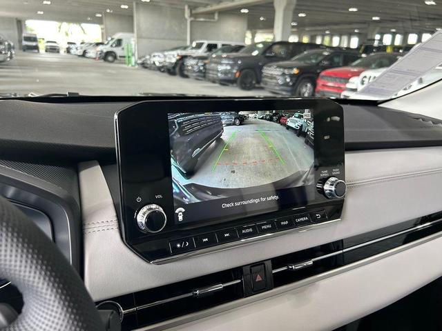 Photo of 2024 Black Diamond Mitsubishi Outlander