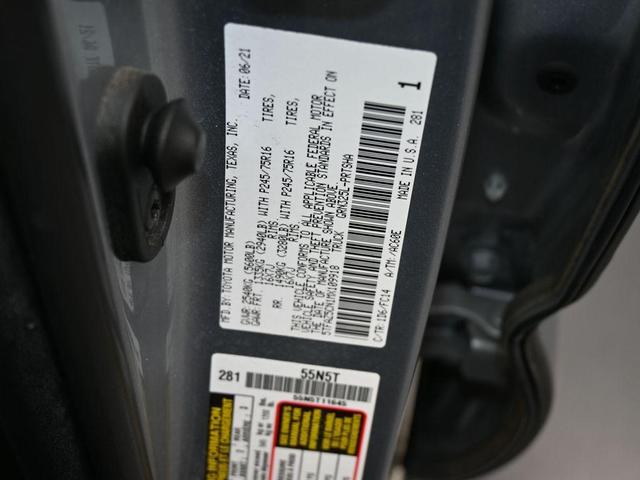 Photo of 2021 Silver Toyota Tacoma