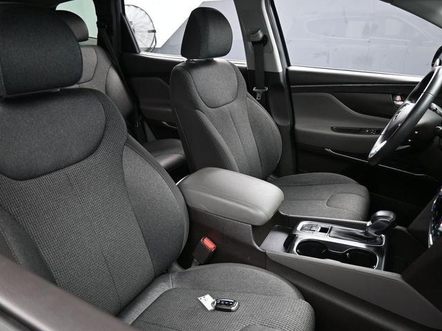 Photo of 2020 Machine Gray Hyundai SANTA FE