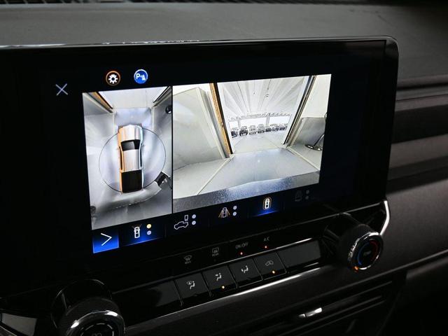 Photo of 2024 Summit White Chevrolet Colorado