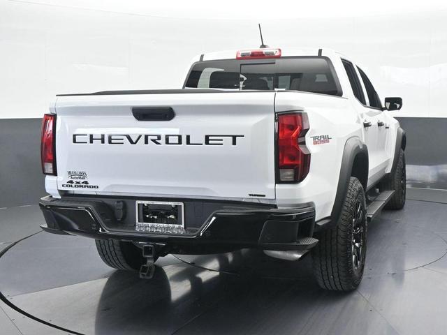 Photo of 2024 Summit White Chevrolet Colorado