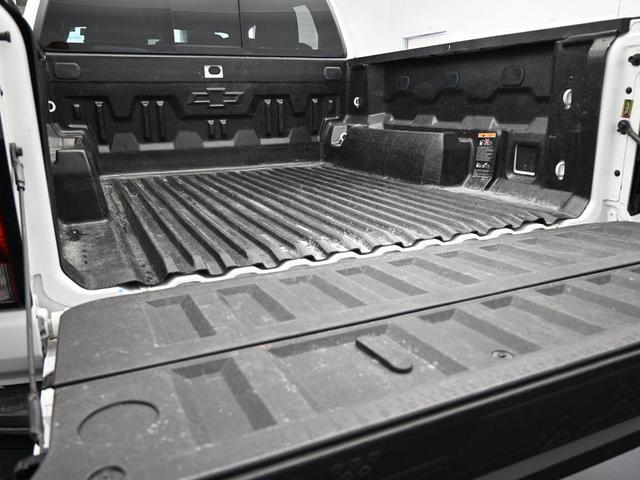 Photo of 2024 Summit White Chevrolet Colorado
