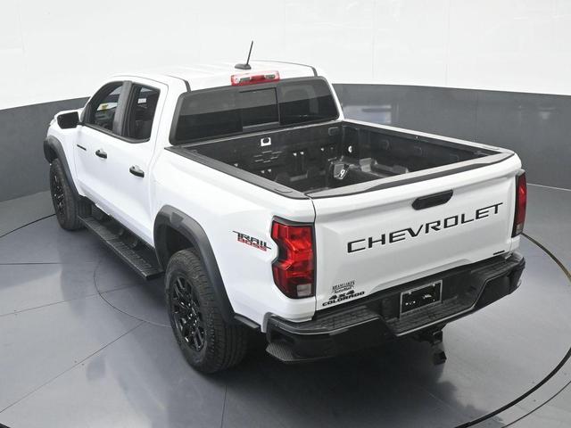 Photo of 2024 Summit White Chevrolet Colorado