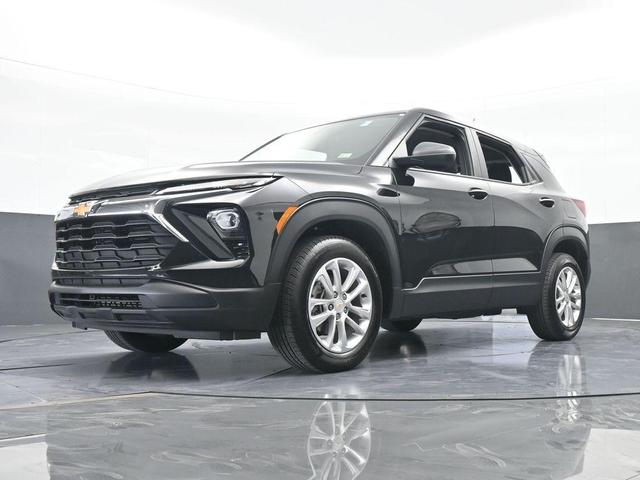 Photo of 2024 Mosaic Black Metallic Chevrolet Trailblazer