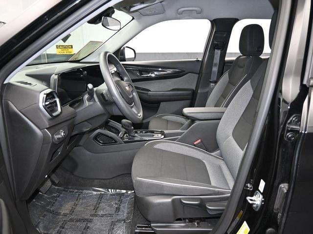 Photo of 2024 Mosaic Black Metallic Chevrolet Trailblazer