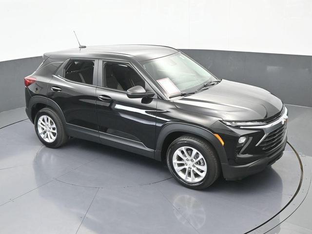 Photo of 2024 Mosaic Black Metallic Chevrolet Trailblazer