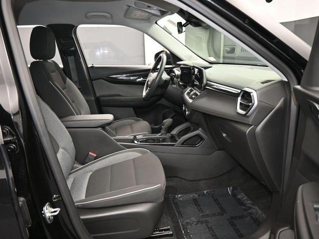 Photo of 2024 Mosaic Black Metallic Chevrolet Trailblazer