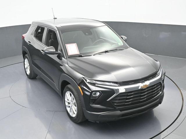 Photo of 2024 Mosaic Black Metallic Chevrolet Trailblazer