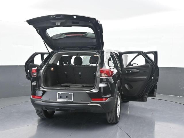 Photo of 2024 Mosaic Black Metallic Chevrolet Trailblazer
