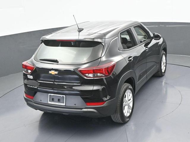 Photo of 2024 Mosaic Black Metallic Chevrolet Trailblazer