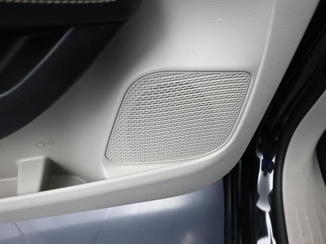 Photo of 2022 Brilliant Black Crystal Pearlcoat Chrysler Pacifica