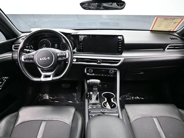 Photo of 2023 Sapphire Blue Kia K5