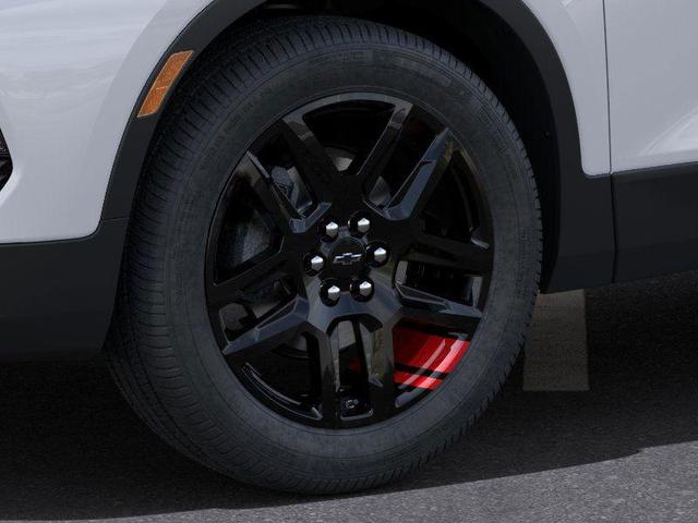 Photo of 2025 Summit White Chevrolet Blazer