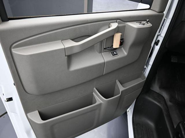 Photo of 2025 Summit White Chevrolet Express 2500