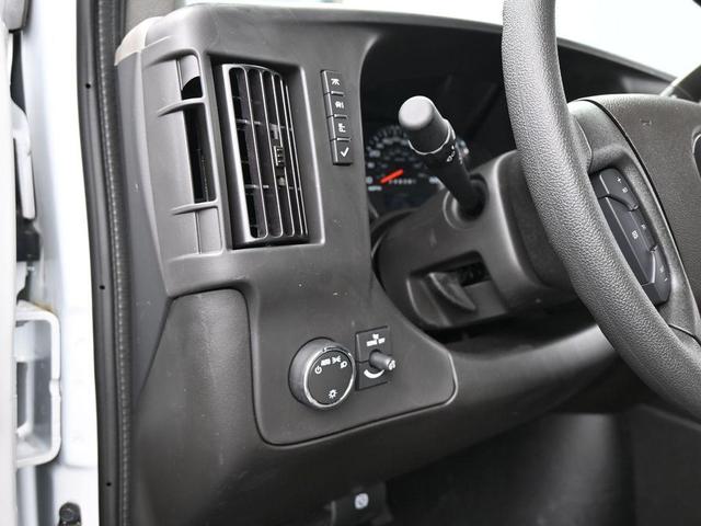 Photo of 2025 Summit White Chevrolet Express 2500
