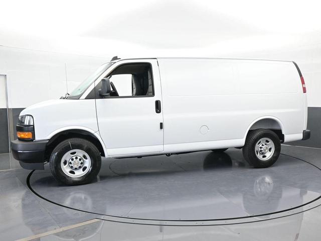 Photo of 2025 Summit White Chevrolet Express 2500