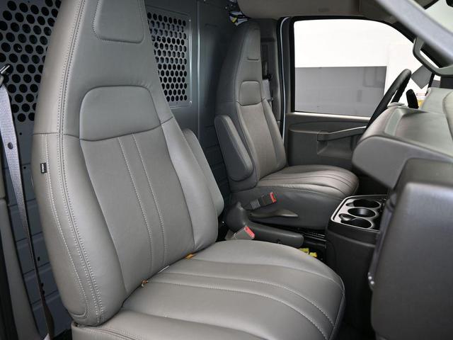 Photo of 2025 Summit White Chevrolet Express 2500