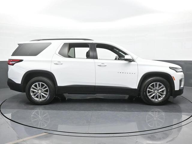 Photo of 2022 Summit White Chevrolet Traverse