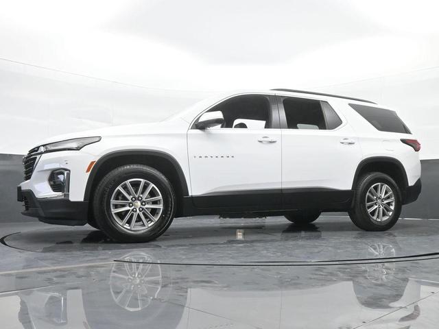 Photo of 2022 Summit White Chevrolet Traverse