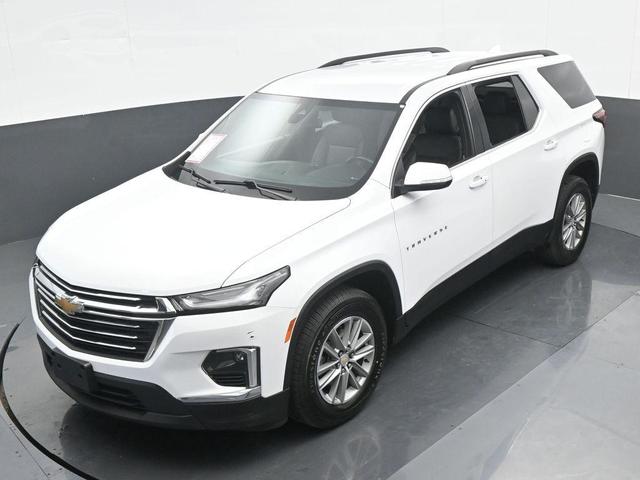 Photo of 2022 Summit White Chevrolet Traverse