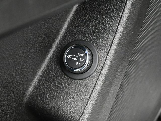 Photo of 2022 Summit White Chevrolet Traverse