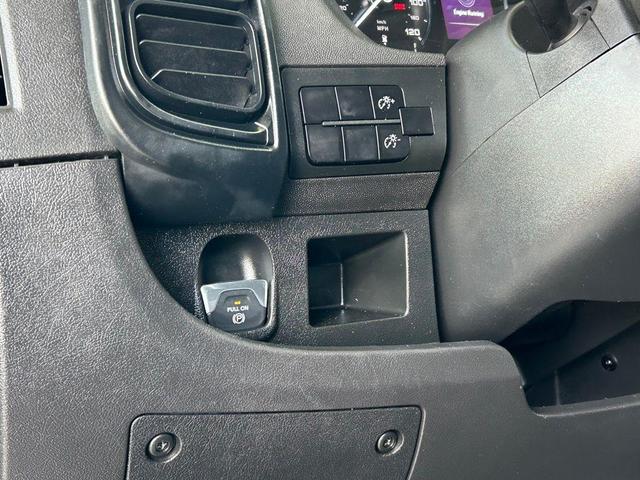 Photo of 2023 Bright White Clearcoat RAM ProMaster 2500