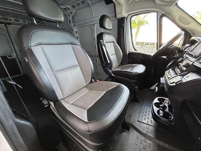 Photo of 2023 Bright White Clearcoat RAM ProMaster 2500