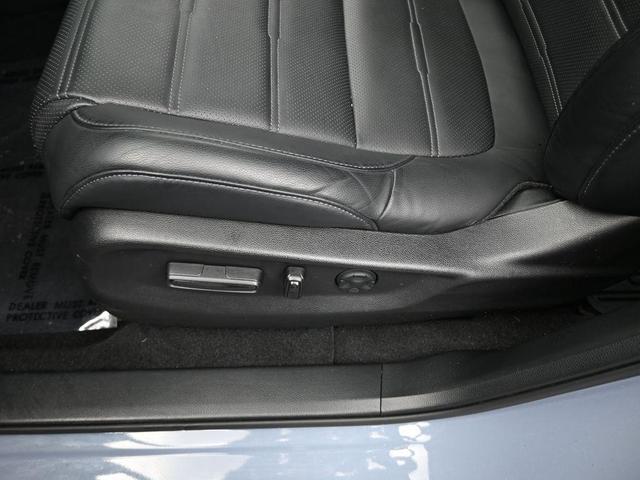 Photo of 2022 Gray Pearl Honda CR-V