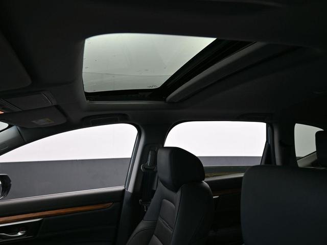 Photo of 2022 Gray Pearl Honda CR-V