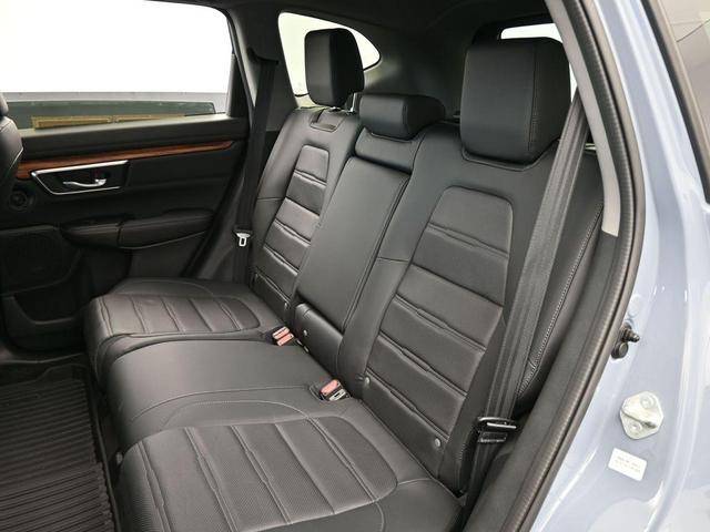 Photo of 2022 Gray Pearl Honda CR-V