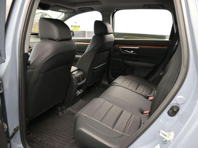 Photo of 2022 Gray Pearl Honda CR-V