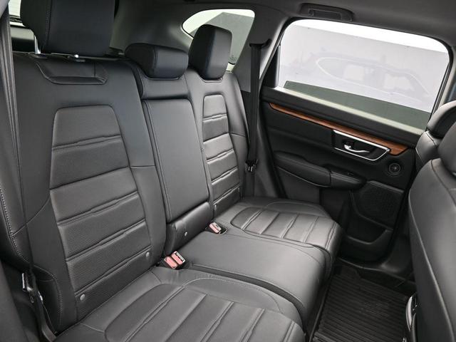 Photo of 2022 Gray Pearl Honda CR-V