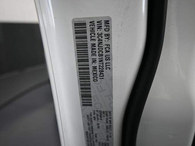 Photo of 2022 Bright White Clearcoat Jeep Compass