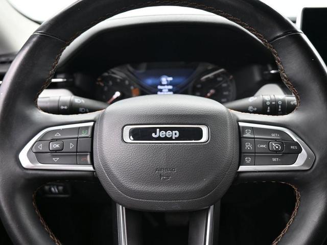 Photo of 2022 Bright White Clearcoat Jeep Compass