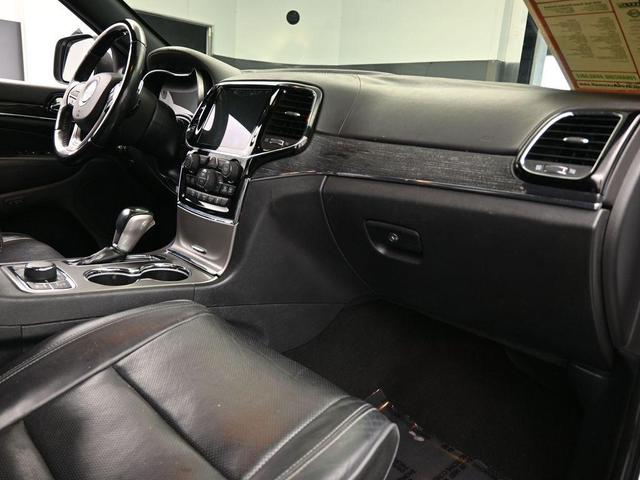 Photo of 2020 Bright White Clearcoat Jeep Grand Cherokee