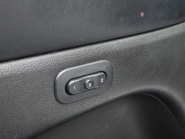 Photo of 2020 Bright White Clearcoat Jeep Grand Cherokee