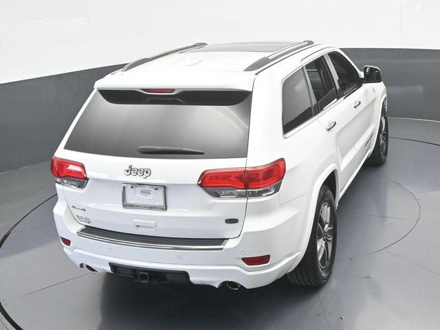 Photo of 2020 Bright White Clearcoat Jeep Grand Cherokee