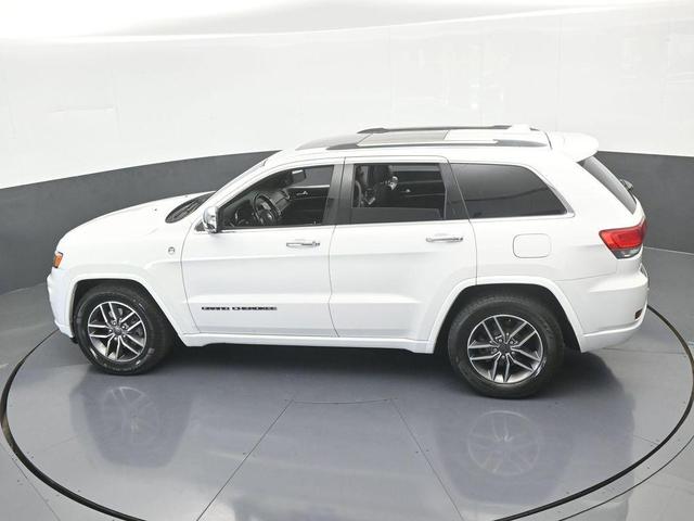 Photo of 2020 Bright White Clearcoat Jeep Grand Cherokee