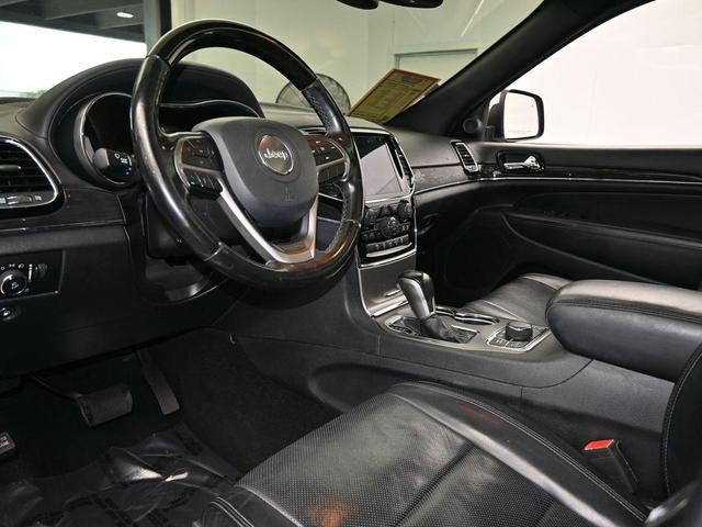 Photo of 2020 Bright White Clearcoat Jeep Grand Cherokee