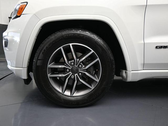 Photo of 2020 Bright White Clearcoat Jeep Grand Cherokee