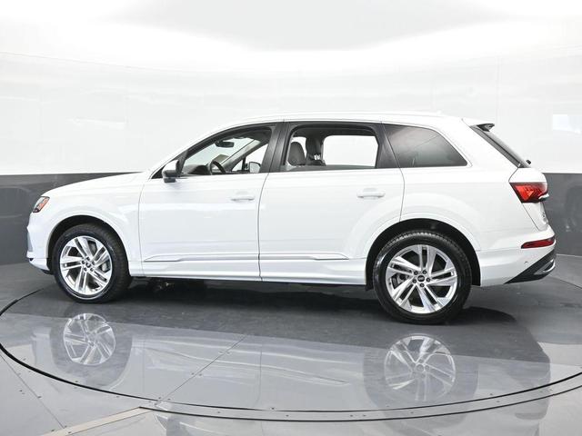 Photo of 2021 Carrara White Audi Q7