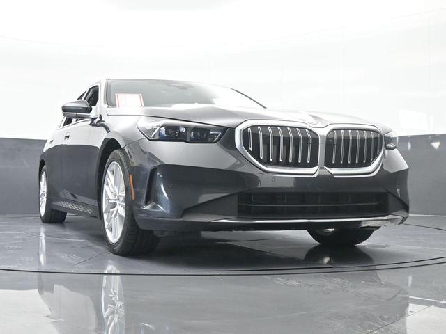 Photo of 2024 Black BMW 530