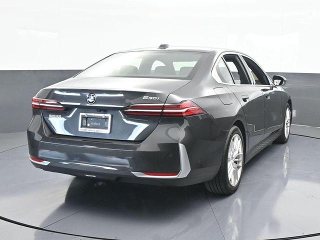 Photo of 2024 Black BMW 530