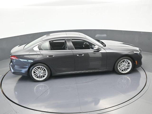 Photo of 2024 Black BMW 530