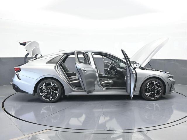 Photo of 2025 Steel Kia K5