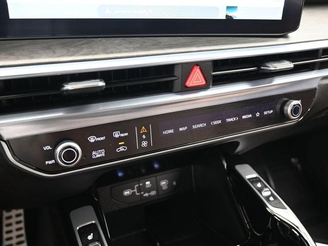 Photo of 2024 Wolf Gray Kia Sorento