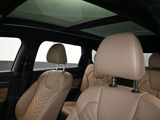 Photo of 2024 Wolf Gray Kia Sorento