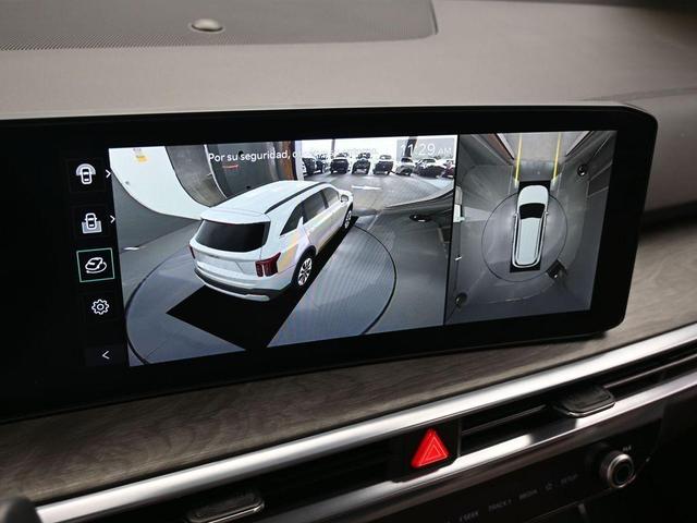 Photo of 2024 Wolf Gray Kia Sorento