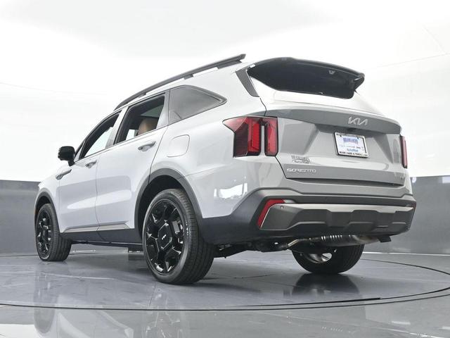 Photo of 2024 Wolf Gray Kia Sorento