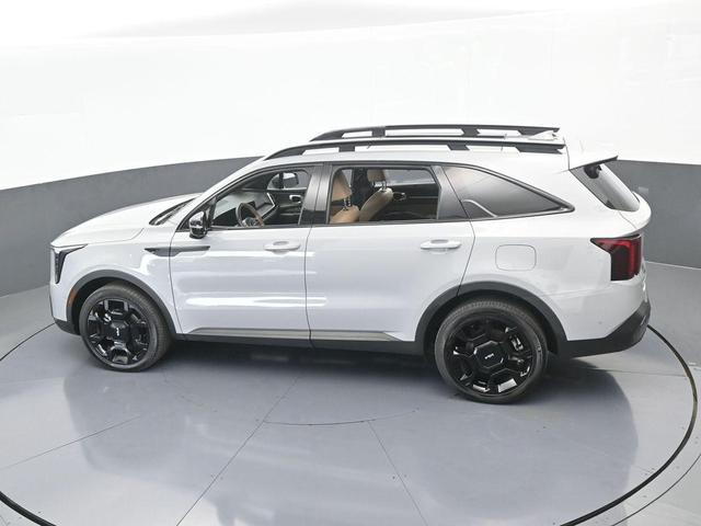 Photo of 2024 Wolf Gray Kia Sorento